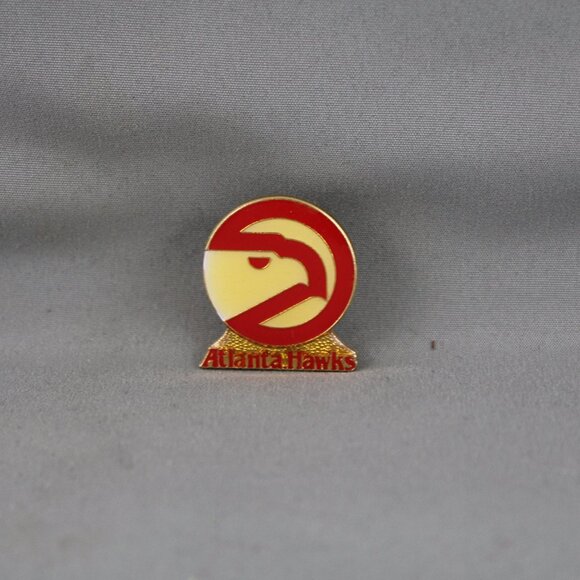 Atlanta Hawks Pin (VTG) - 80s and 90s Logo by Ace - Inlaid Pin - Picture 3 of 3
